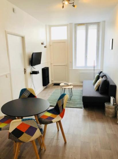 Aux Clefs Des Sacres - Jean De La Fontaine Apartment Reims Exterior photo
